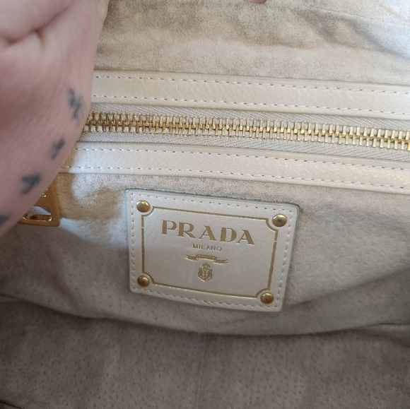 Sold Prada Glace Calf Leather Crossbody Handbag with Push Lock Chain Strap - Picture 7 of 13